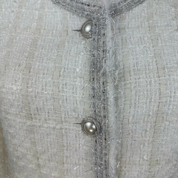 Zara size medium ecru white tweed w‎ pearl button and silver trim blazer - Picture 10 of 16